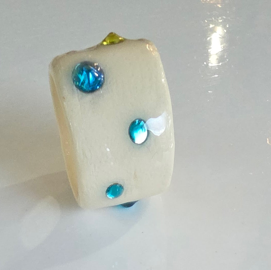 White Gemstones Ring Size 6